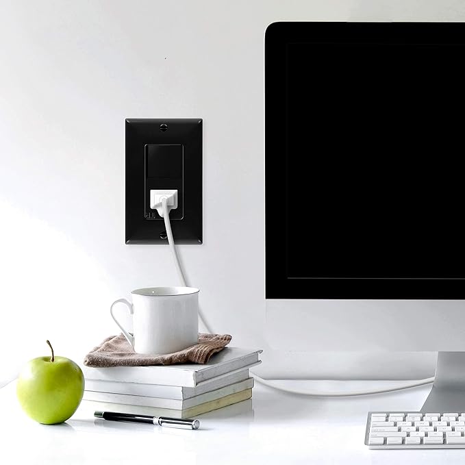 Combination 15A Switch/Tamper-Resistant Decorator Receptacle Single Pole Glossy Black Finish