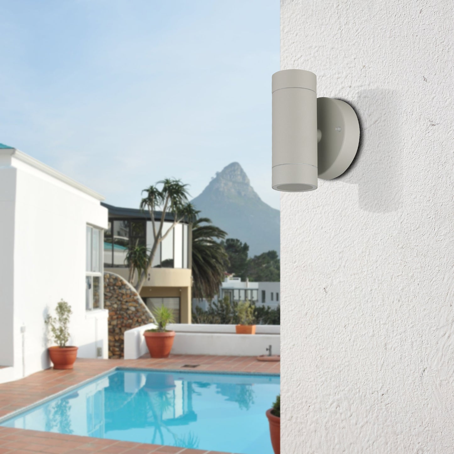 Palmas 2 Series /  Outdoor Wall Mounted 2 - Up and Down Aluminum Light
