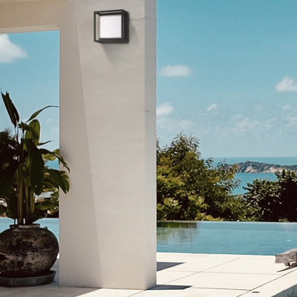 Maunabo Series / Outdoor Ceiling - Wall Mounted 3CCT Aluminum Light